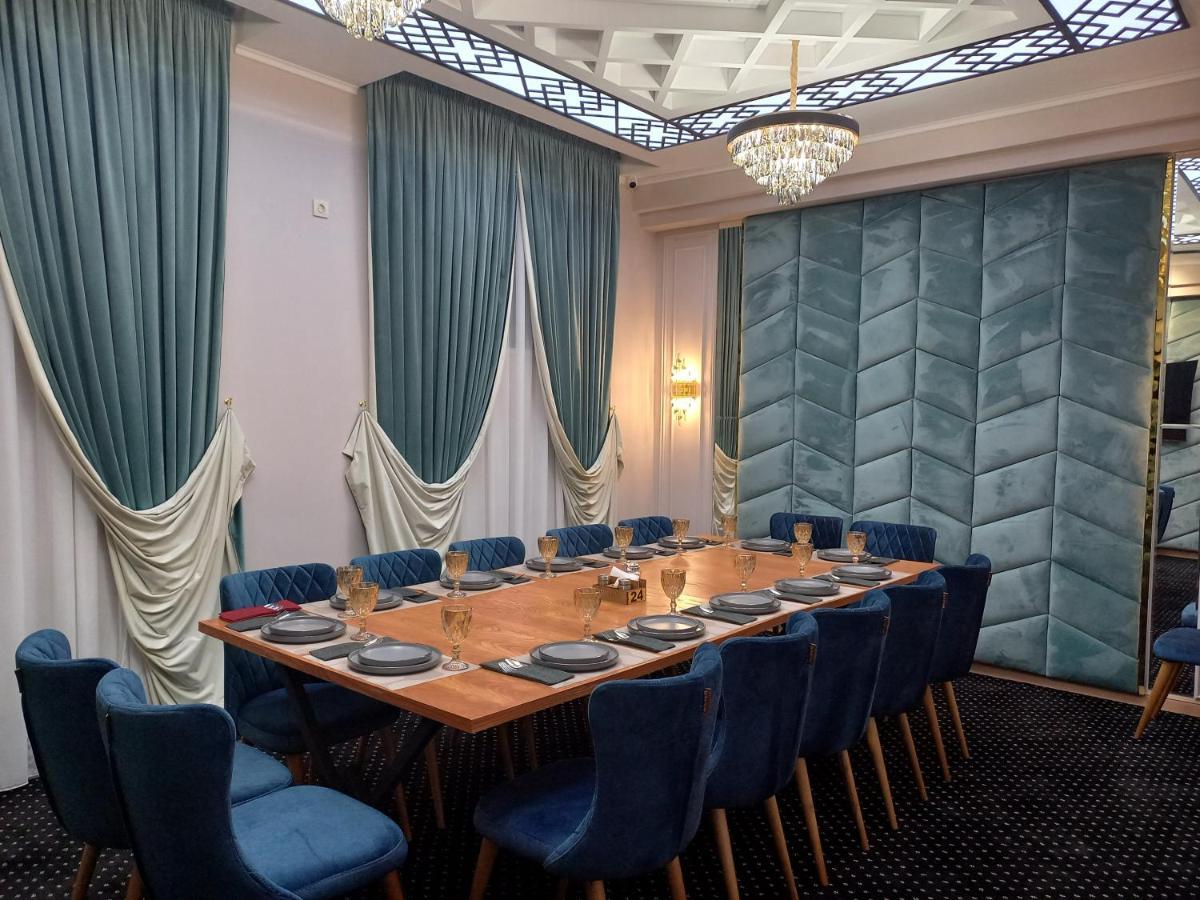 Khan Palace Turkistan Dış mekan fotoğraf